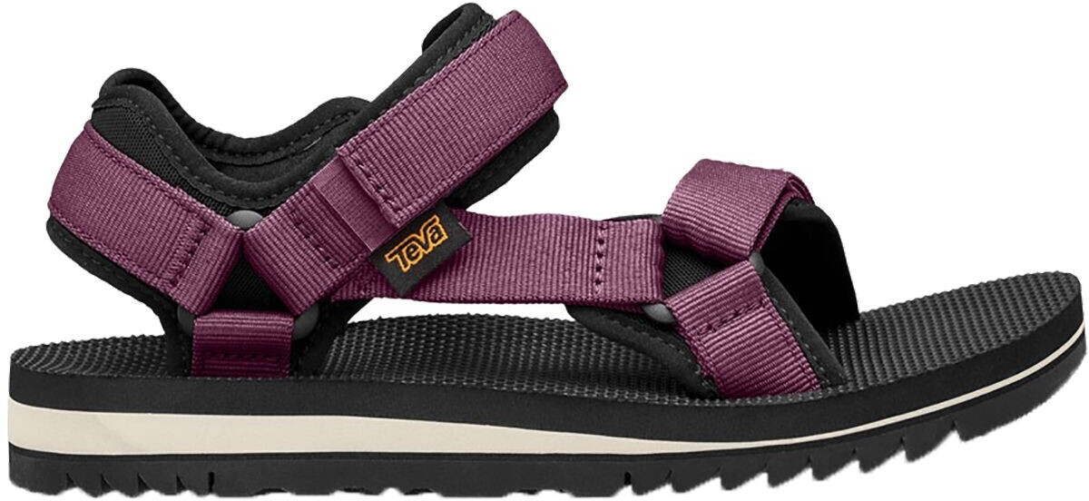 teva trail universal