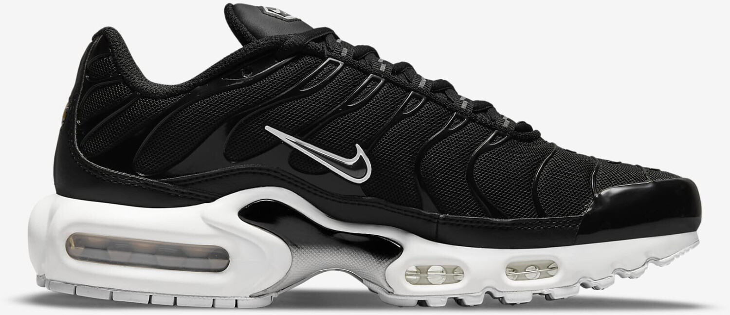 Nike air max plus clearance black and white womens