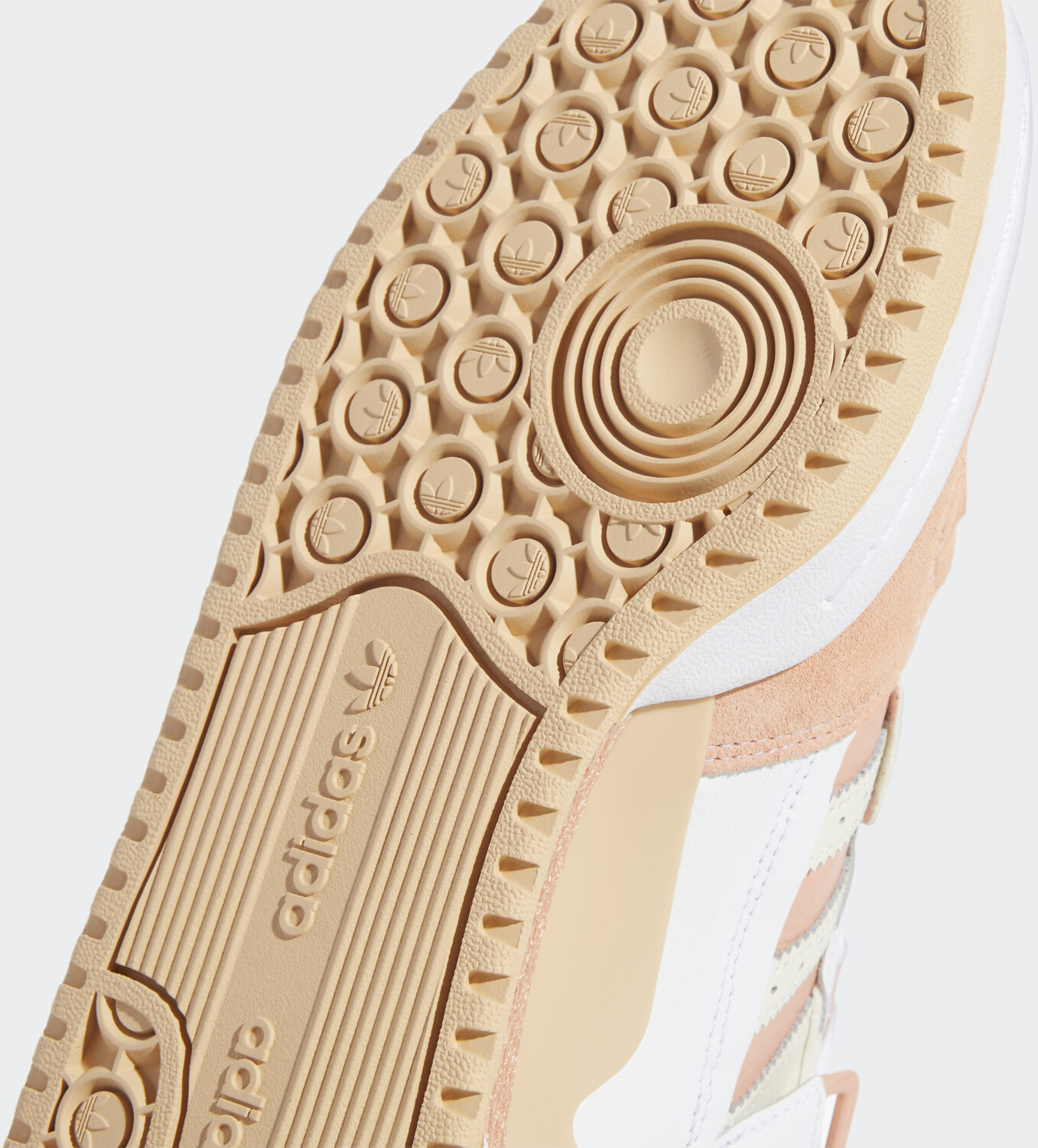 forum exhibit low cloud white cream white halo amber