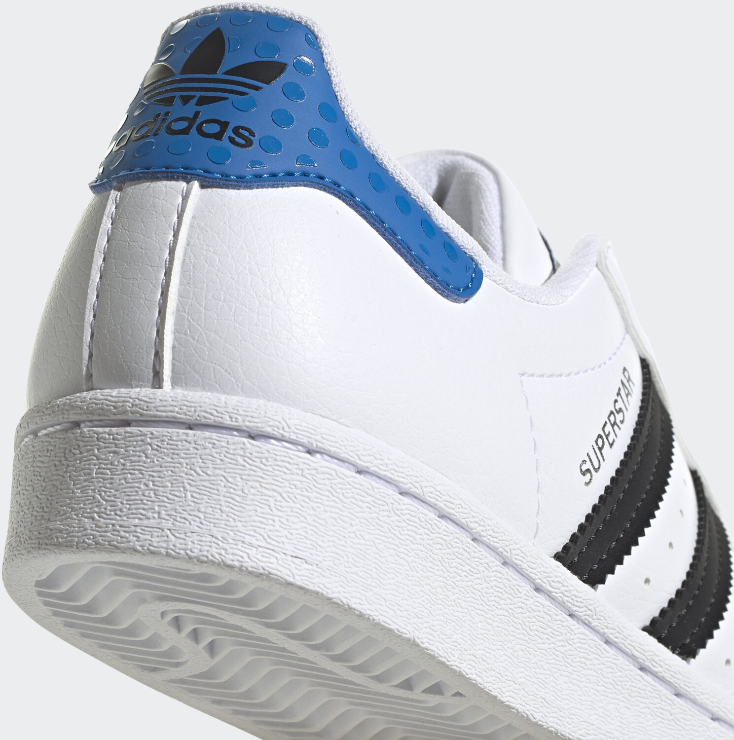 Adidas Superstar 360 x LEGO Cloud White Core Black Shock Blue Kinder ab 89 99 Preisvergleich bei idealo