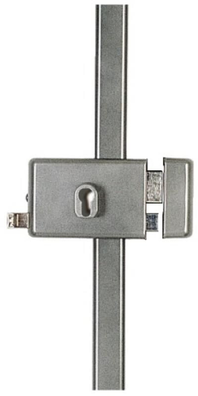 Vachette Serrure 3 points en applique horizontale à fouillot axe 58,5 mm (17538000)