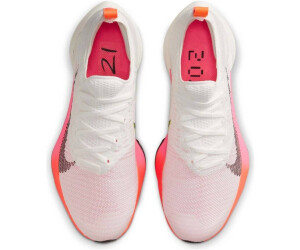 tempo next flyknit