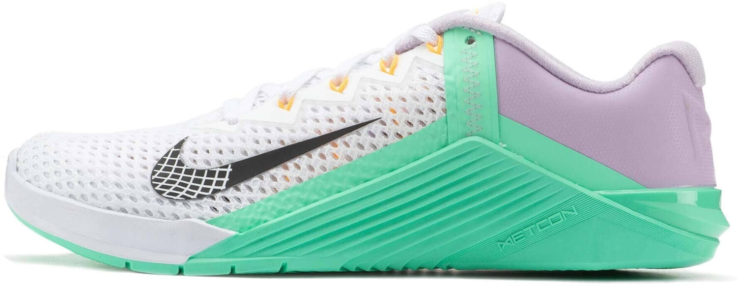nike training metcon 2 trainers in white and lilac