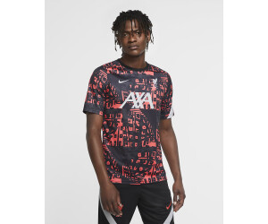 Liverpool deals sponsor nike