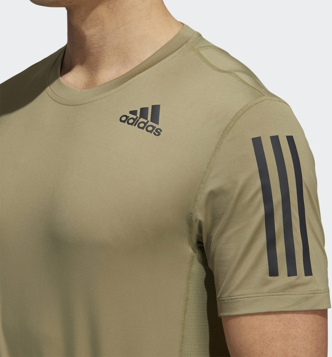 Adidas Techfit 3-Stripes Fitted T-Shirt orbit green (H08800) desde 26,99 â¬ | Compara precios en 