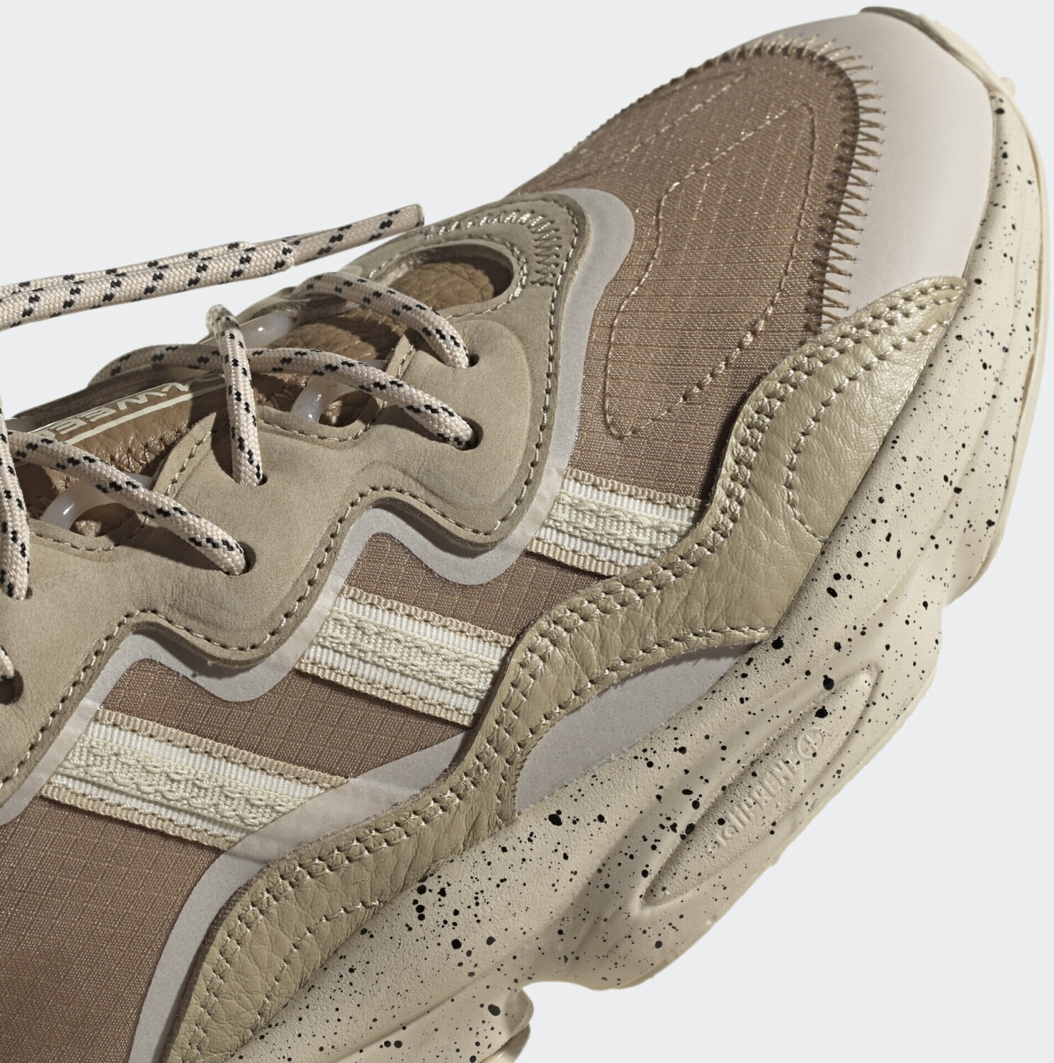 Adidas Women's Ozweego Halo Ivory/Linen-Chalk White - GW0170