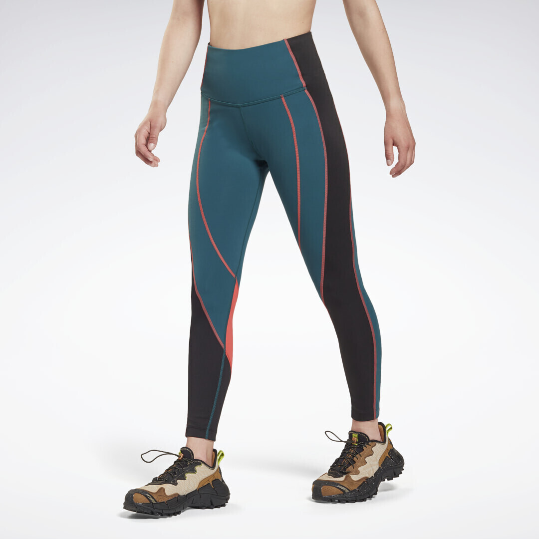 https://cdn.idealo.com/folder/Product/201545/4/201545495/s1_produktbild_max/reebok-lux-high-rise-colorblock-leggings-women-gr9239.jpg