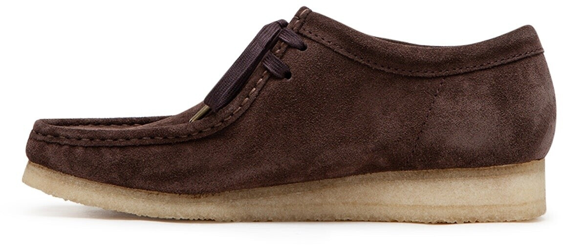 Brown suede sales clarks wallabees