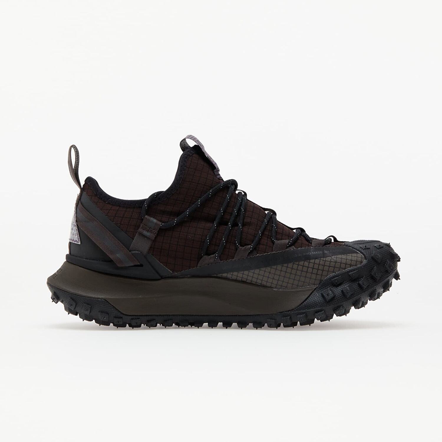 acg mountain fly low trainers
