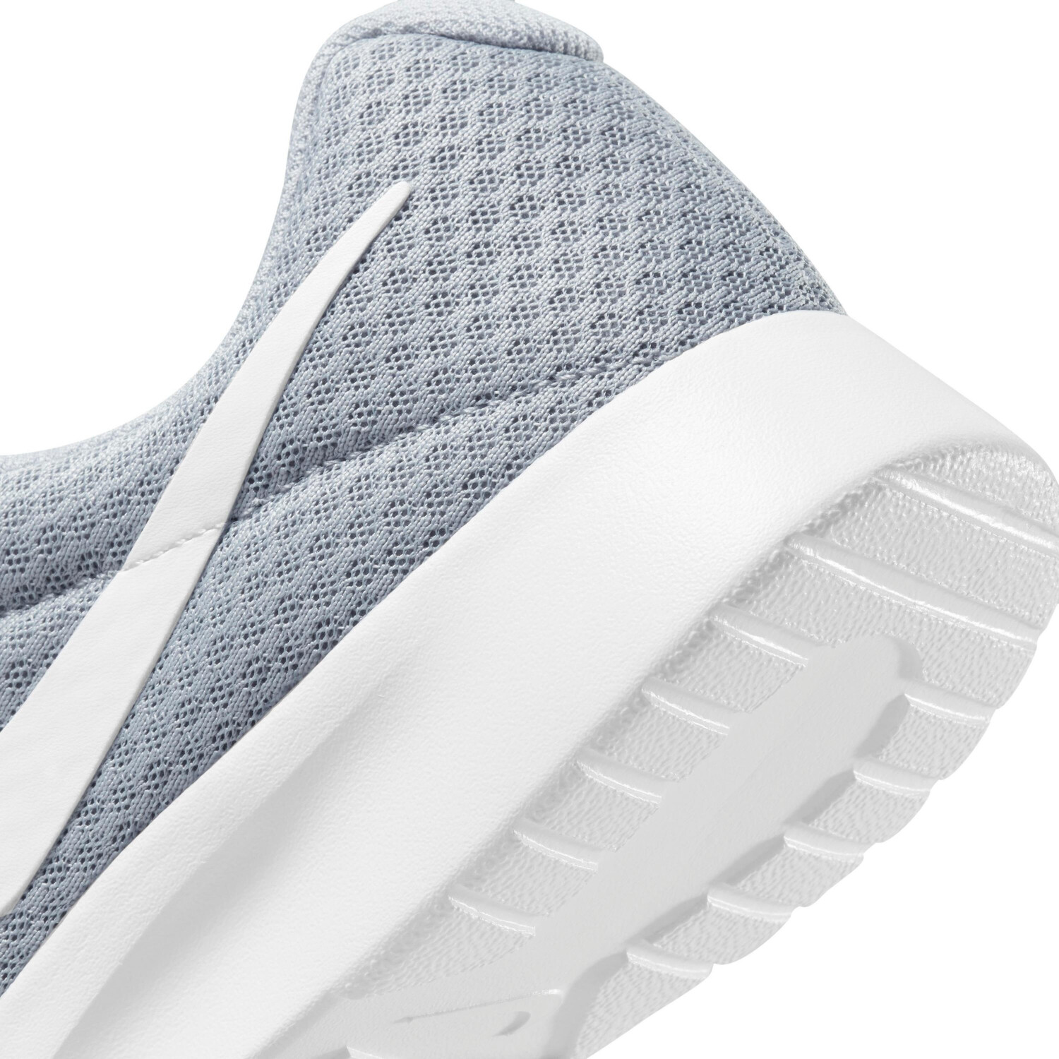Nike tanjun grise hot sale