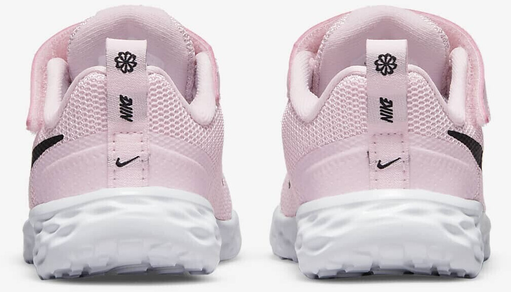 Baby pink nike roshe clearance