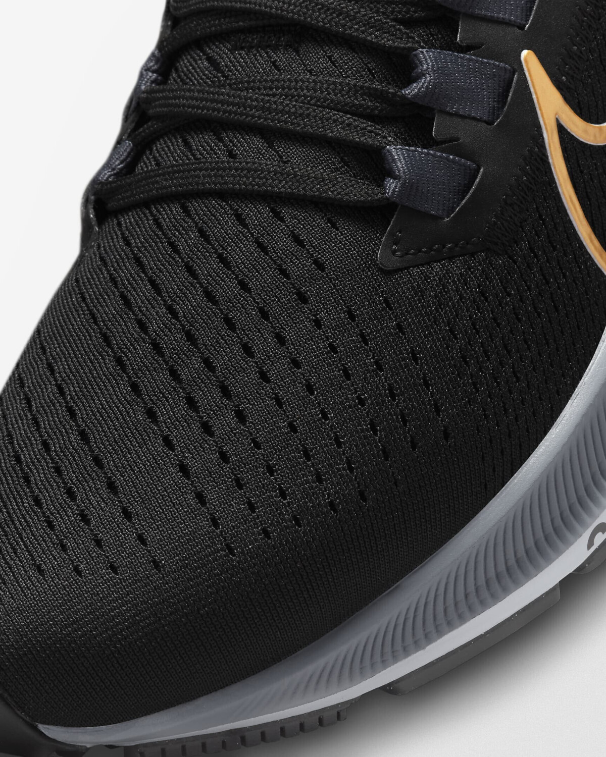 Pegasus 35 womens black and deals gold