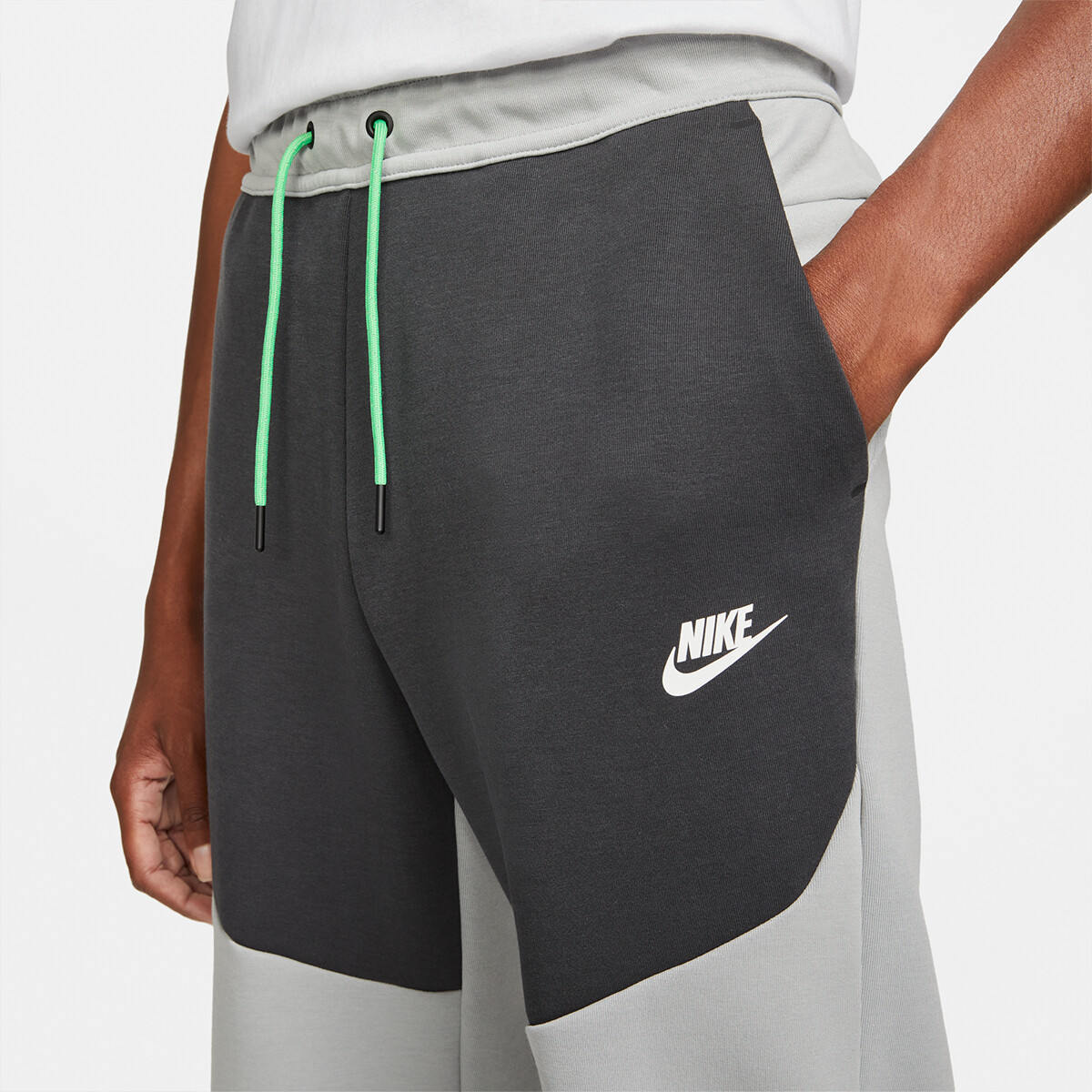 Nike Sportswear Tech Fleece Men's Joggers (CU4495) light smoke grey/anthracite/sail ab 57,90
