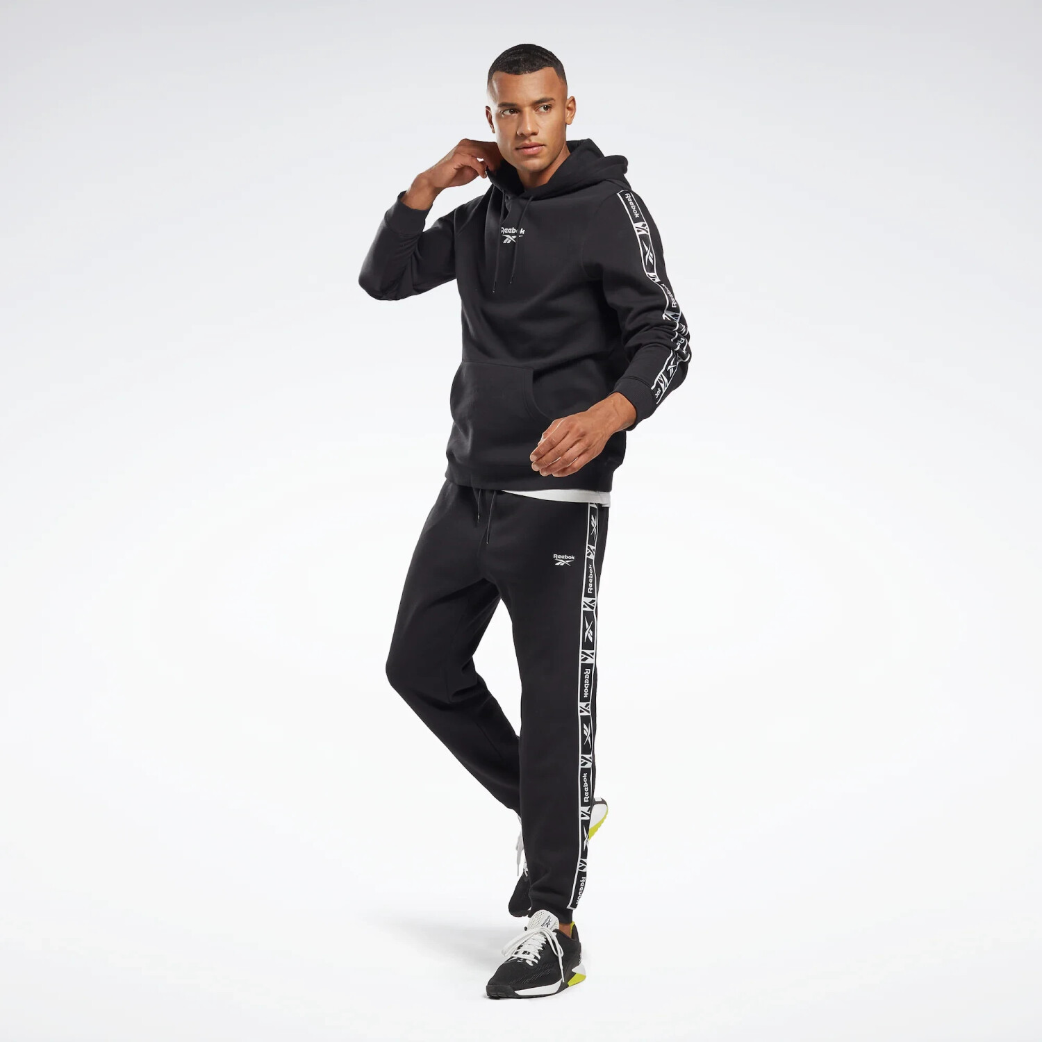 Reebok RI Tape Jogger black ab 35 00 Preisvergleich bei idealo