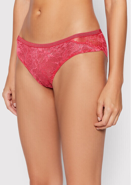 Triumph Amourette Charm Brazilian raspberry wine