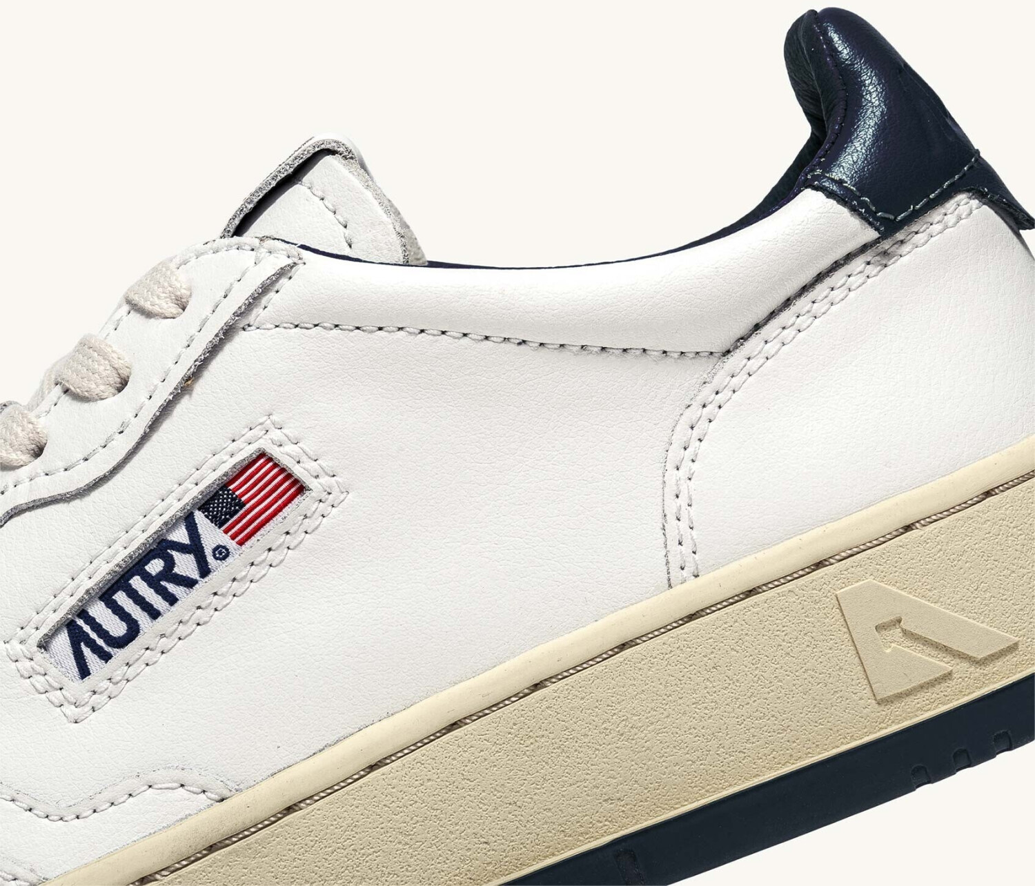 AUTRY Medalist Low (AULM) white/blue