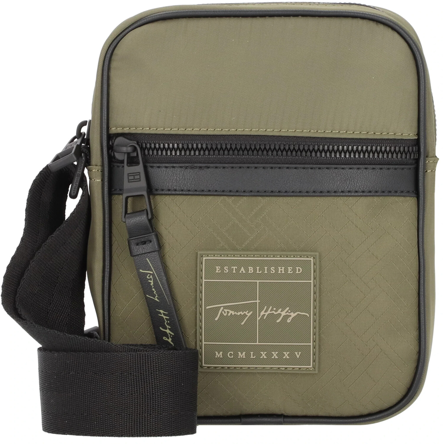 tommy-hilfiger-signature-logo- 