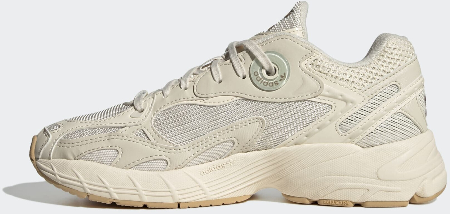 Adidas Astir Women wonder white/wonder white/gum