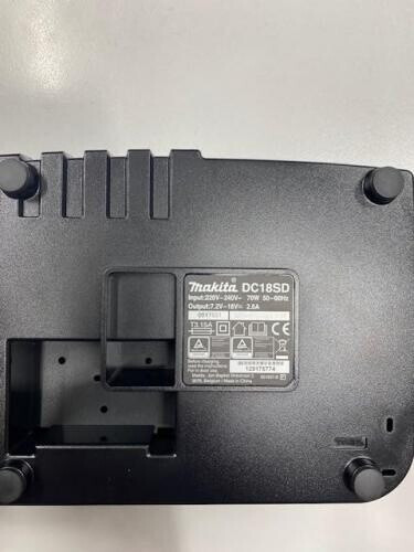 Makita DMR 112 + 1x 3Ah Akku + DC18RC Ladegerät, Bild 3