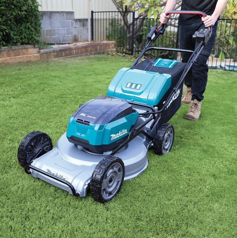 Makita DLM537Z AkkuRasenmäher ab € 1.115,78 Preisvergleich bei idealo.at