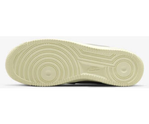 Best low top store nikes