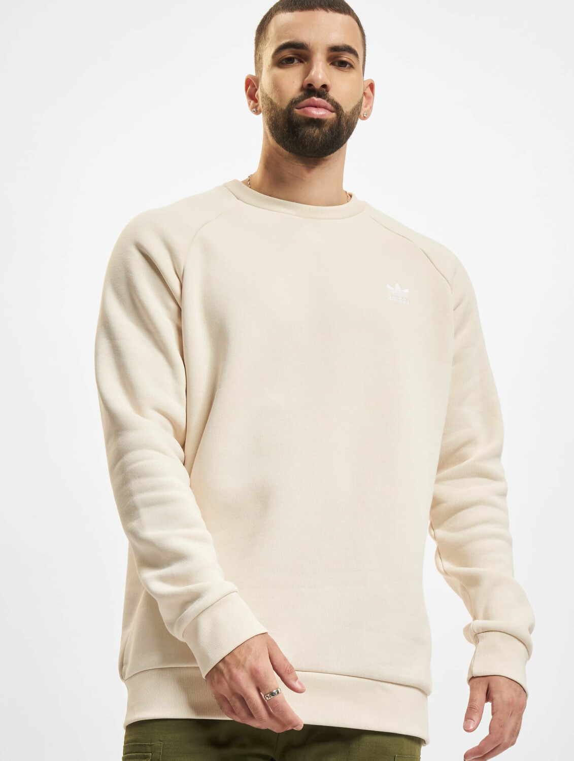Adidas Sweatshirt Essentials wonder white bei ab Originals Preisvergleich | (HE9428) Adicolor 46,95 Crewneck € Trefoil