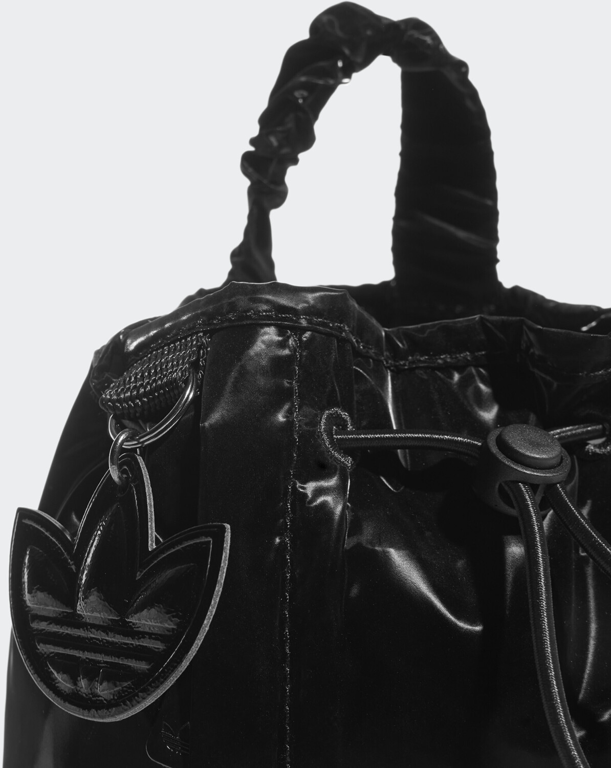 Adidas Mini Bucket Backpack black satin (HK0153) ab 38,00