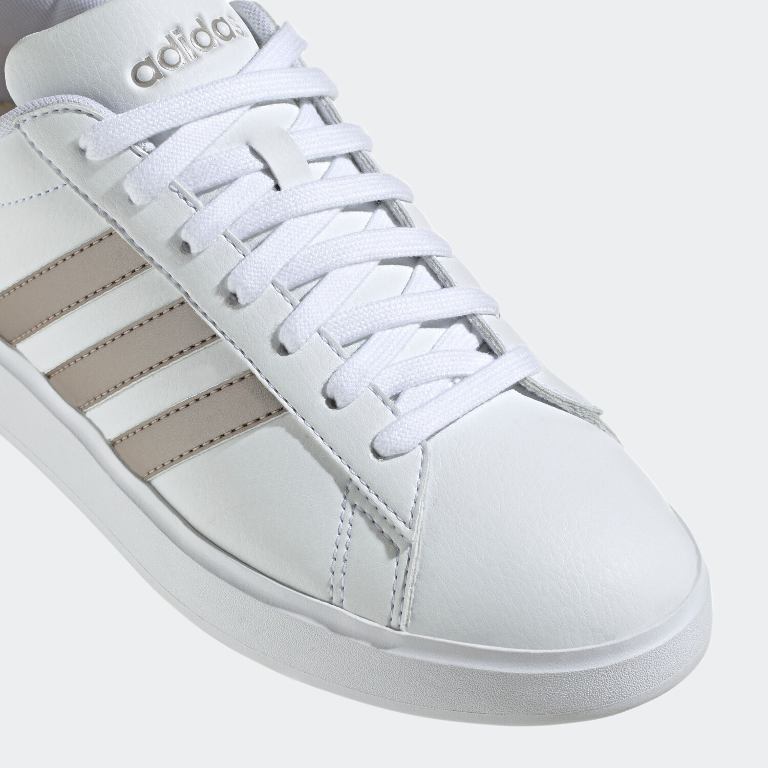 Adidas grand court 2025 platinum