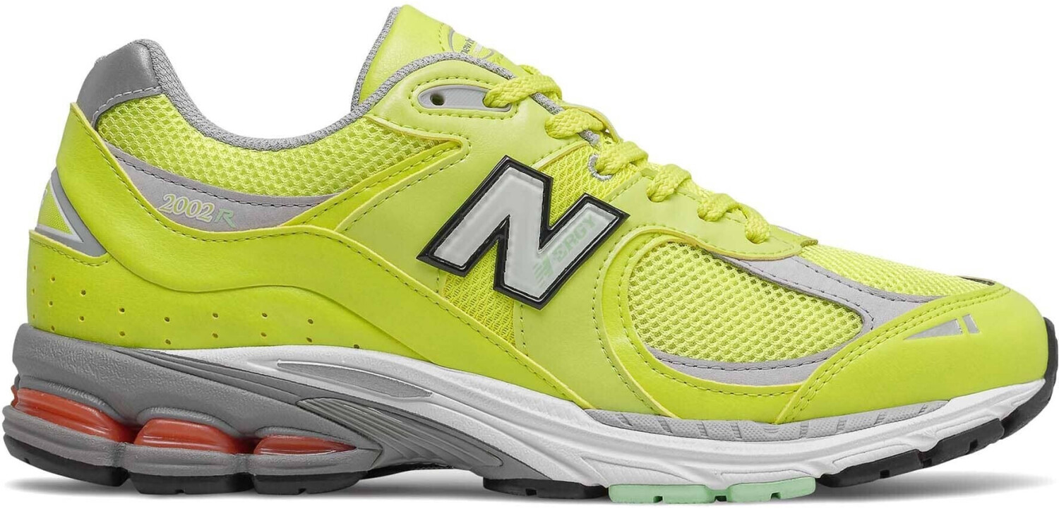 Buy New Balance 2002R sulphur yellow from £134.00 (Today
