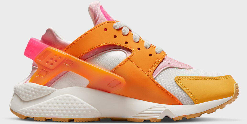 Buy Nike Air Huarache Women summit white hyper pink solar flare from 99.99 Today Best Deals on idealo