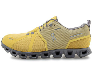 Mustard top running shoes