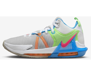 Lebron 7's deals