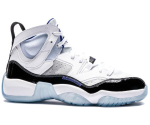 Jordan two 3 jumpman precio 2025