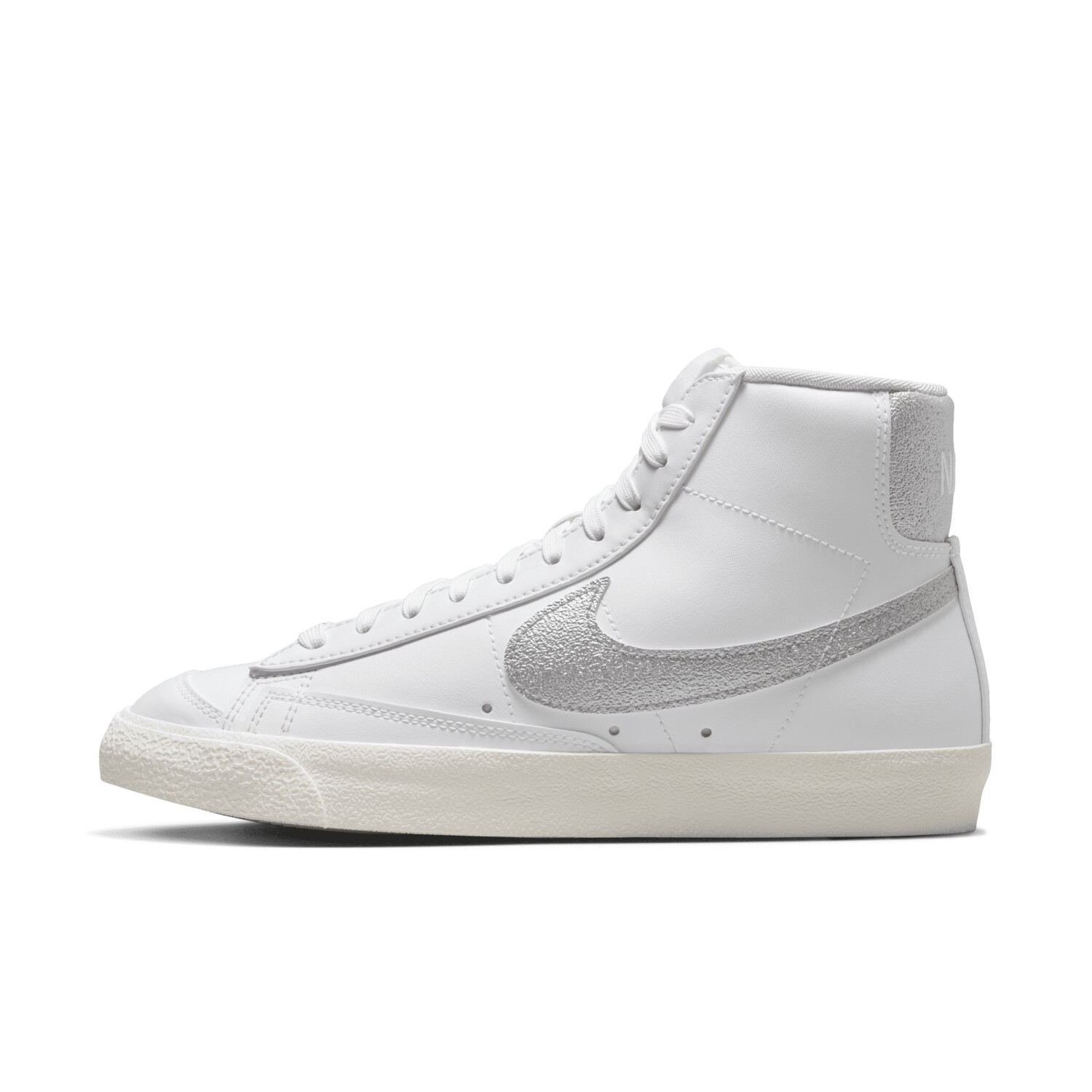 Nike Blazer Mid 77 ESS Women white sail summit white metallic silver ab 49 99 Preisvergleich bei idealo
