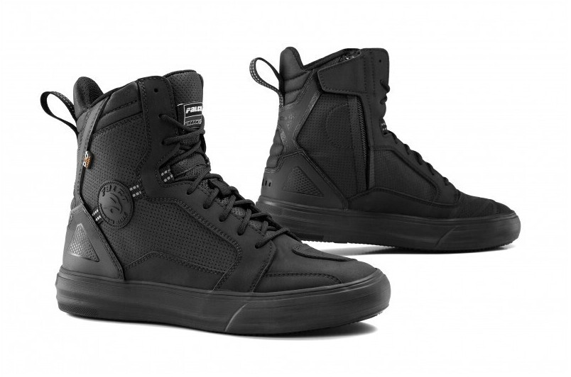 Falco Chaser Black