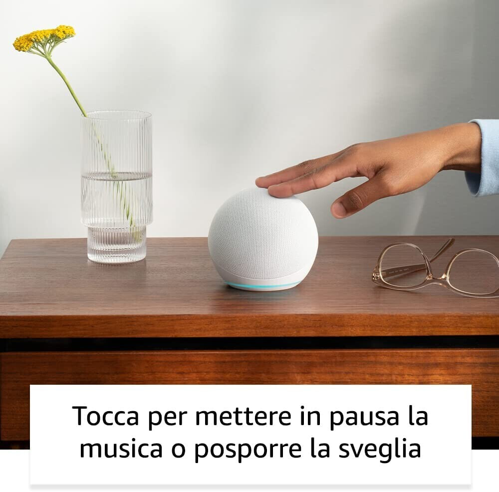 Echo Dot (5ª generazione) bianco ghiaccio a € 49,96 (oggi)