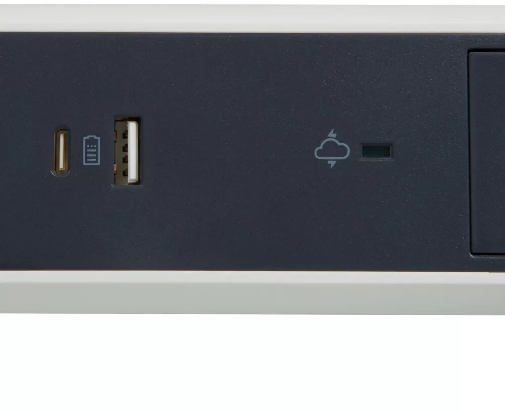 Multiprise parafoudre avec ports USB-C et USB-A (8 prises, 1 port