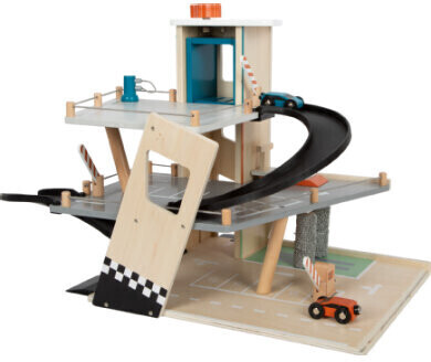 Small Foot Design Parking Garage Rallye