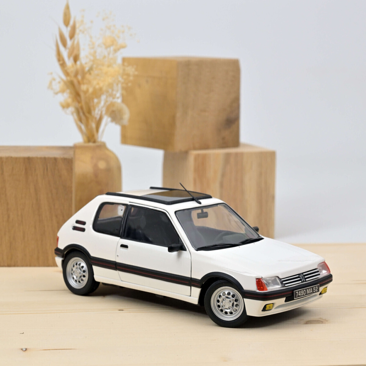 Norev Peugeot 205 GTI 1.6 1988 blanc 1/18 (184849)