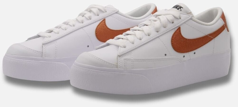 Nike Blazer Low Platform Women white black sail metallic copper au meilleur prix sur idealo