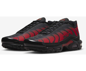 Air max plus black red deals