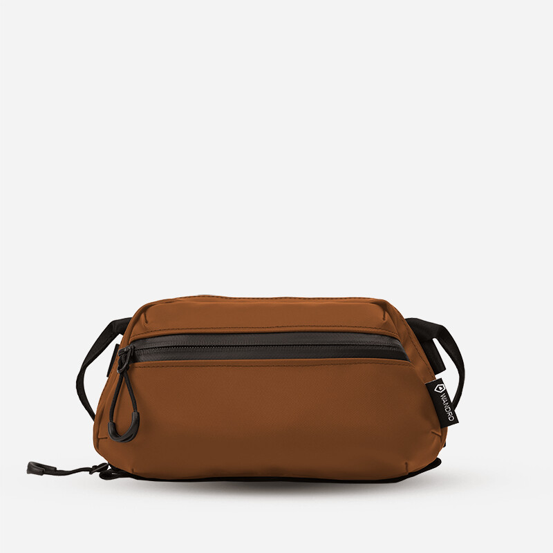 WANDRD Tech Bag Medium Sedona Orange