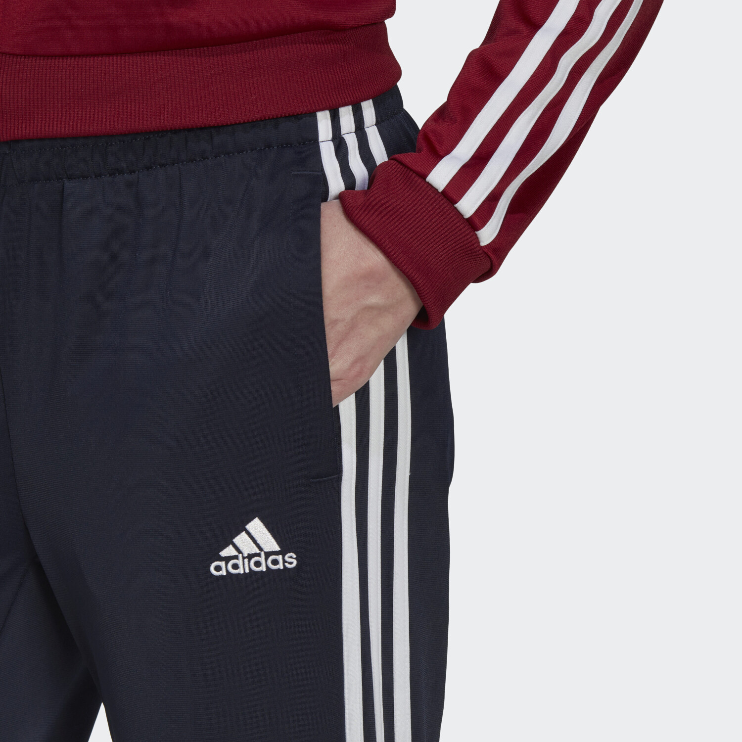Adidas Essentials 3-Stripes Tracksuit 45,59 Women ab | legend € ink/collegiate burgundy Preisvergleich bei