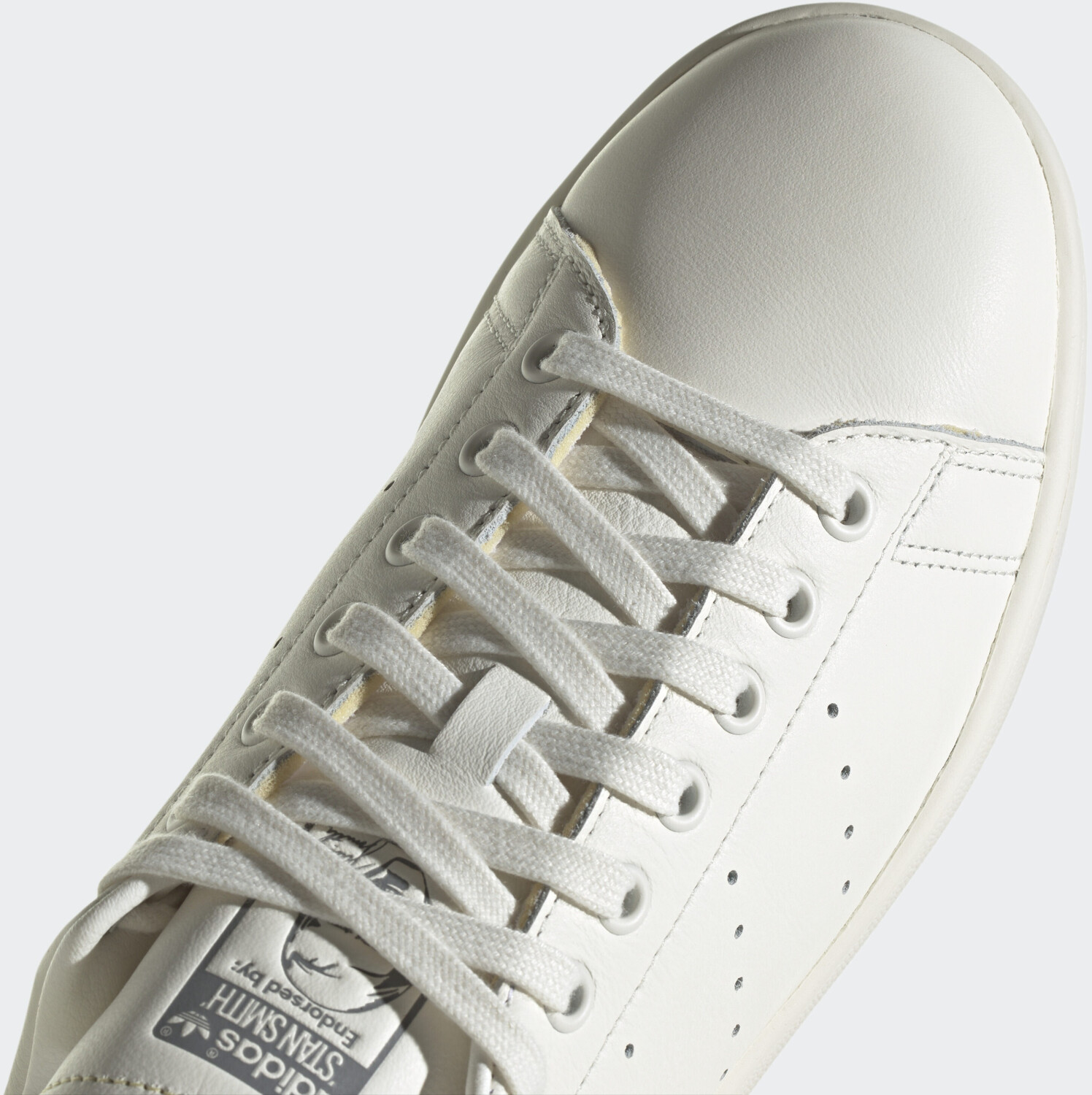 Adidas Stan Smith core white off white pantone GY0028 a 79 00