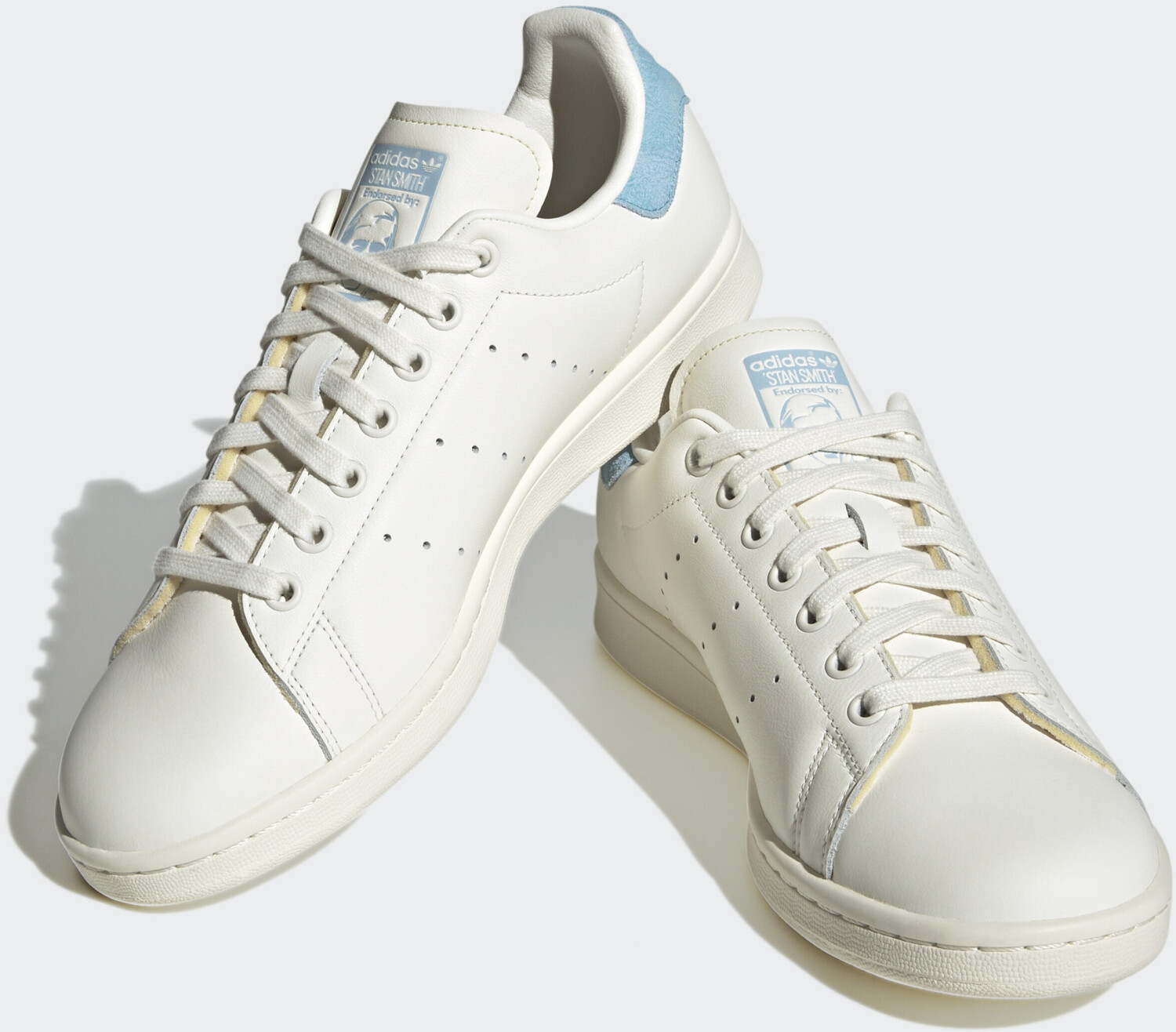 Adidas Stan Smith core white off white preloved blue HQ6813 Les Soldes arrivent le 8 janvier 2025 idealo
