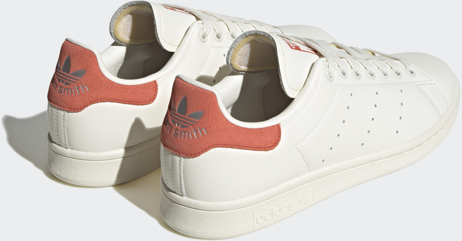 Adidas Stan Smith core white off white preloved red HQ6816 a 39 96 oggi Migliori prezzi e offerte su idealo