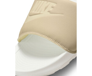 Buy Nike Victori One Women sand/drift coconut milk/wear from £21.99 (Today)  – Best Deals on idealo.co.uk
