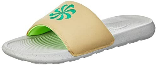 Nike Victori One Next Nature sesame stadium/green/light bone