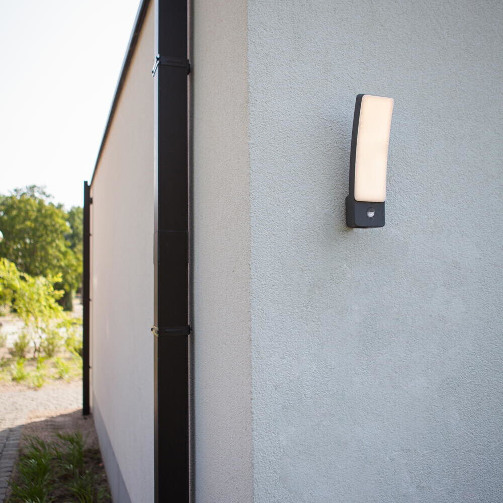 Lutec LED Wandleuchte Kira in Anthrazit 18W 1200lm IP54 mit Bewegungsmelder  schwarz ab 48,18 € | Preisvergleich bei | Solarleuchten