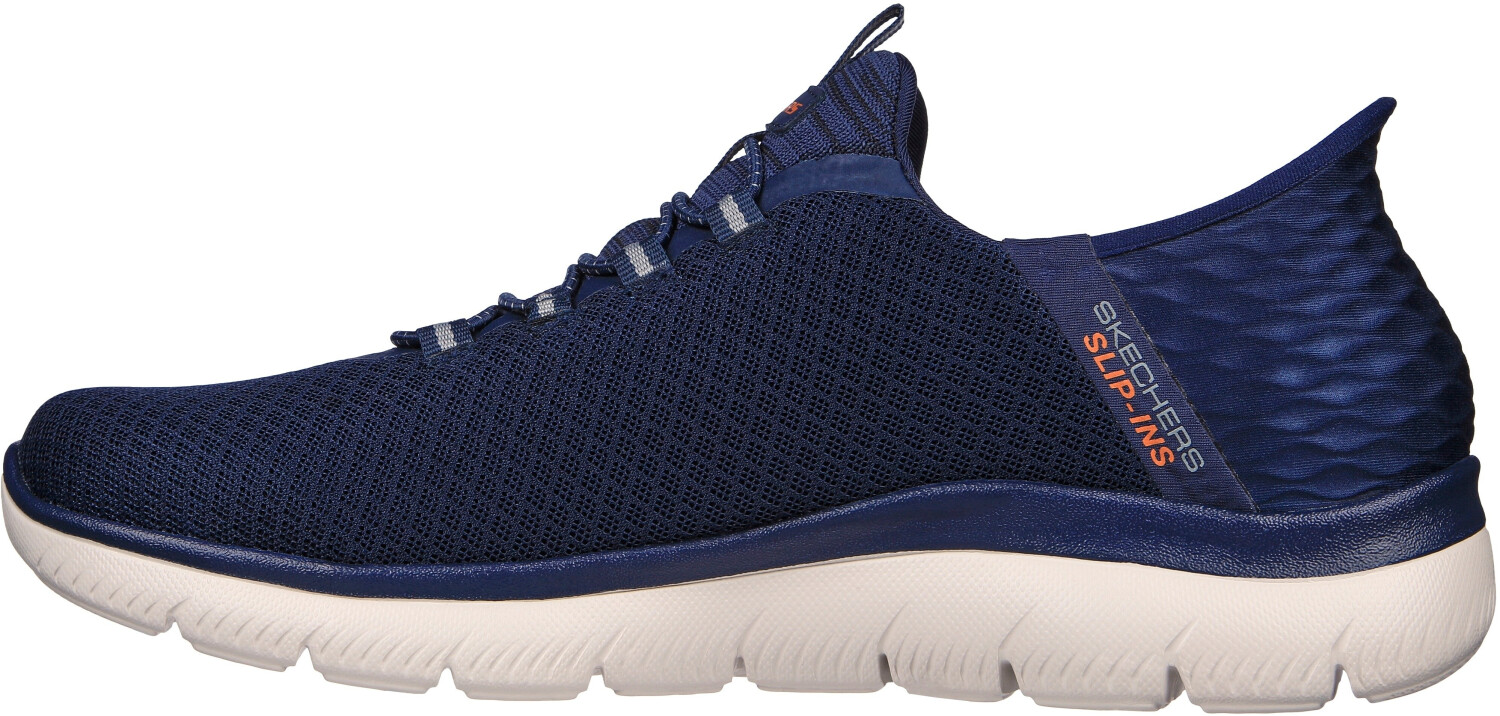 Skechers new range top